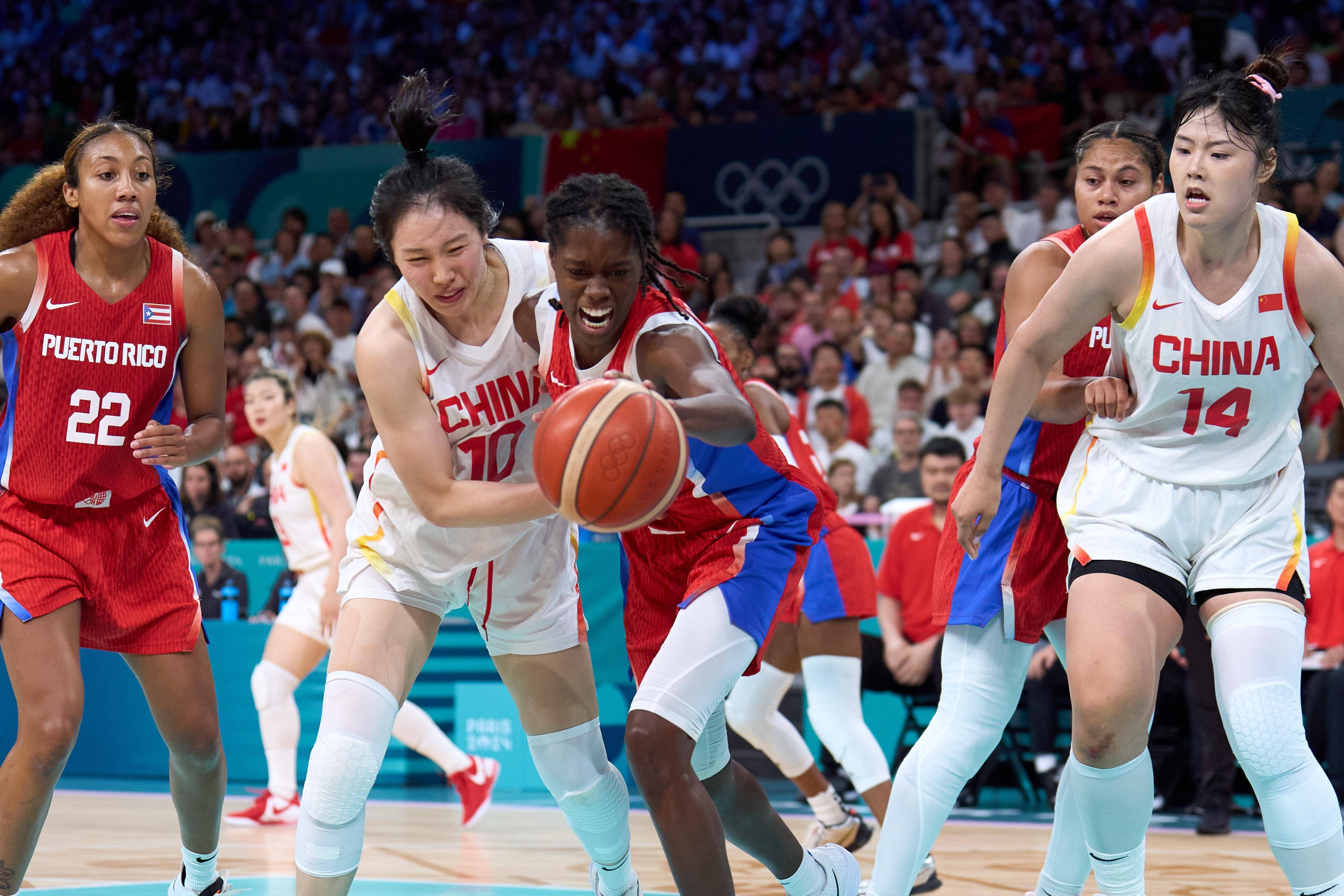 塞尔维亚大胜,比赛压倒性胜出